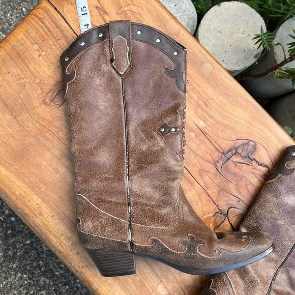 Vintage Women’s Western Cowboy Boots Brown Cross Studded - Picture 15 of 16